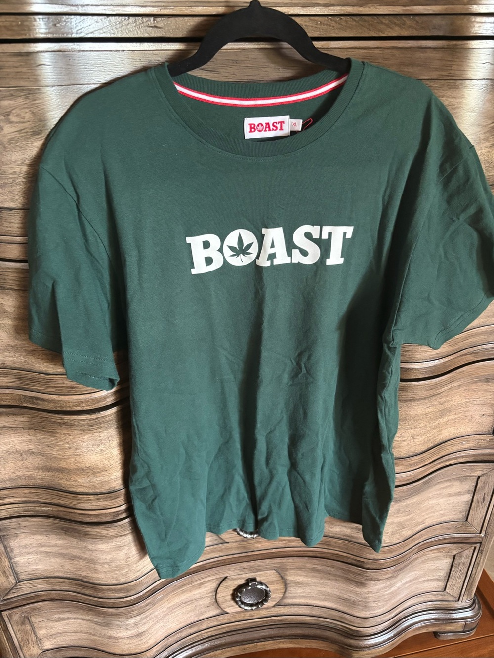 BOAST Forest Green Graphic Crewneck Tee NWOT
